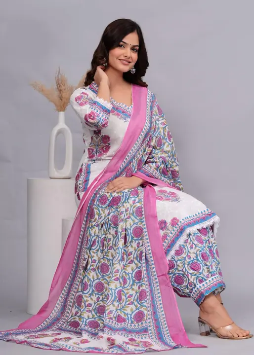 Product uploaded by Shri Bankey Bihari Textile Company  on 11/18/2023