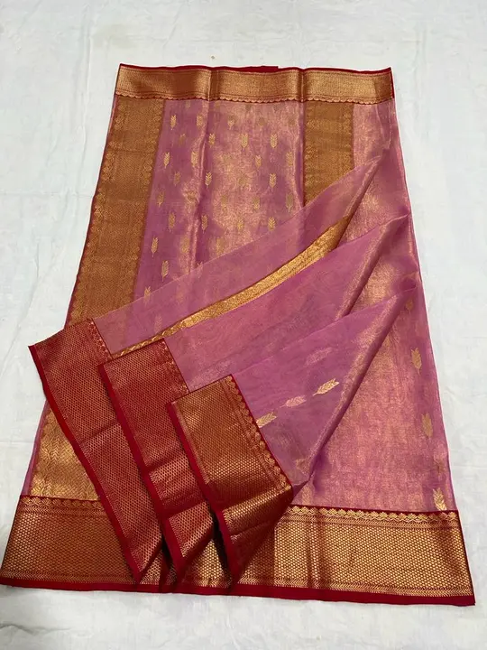 Post image Traditional Beautiful handwoven Chanderi Silk Cotton saree running blouse with jari and mina work by manimala handlooms Chanderi.
WA-8109652175 ,8959854435