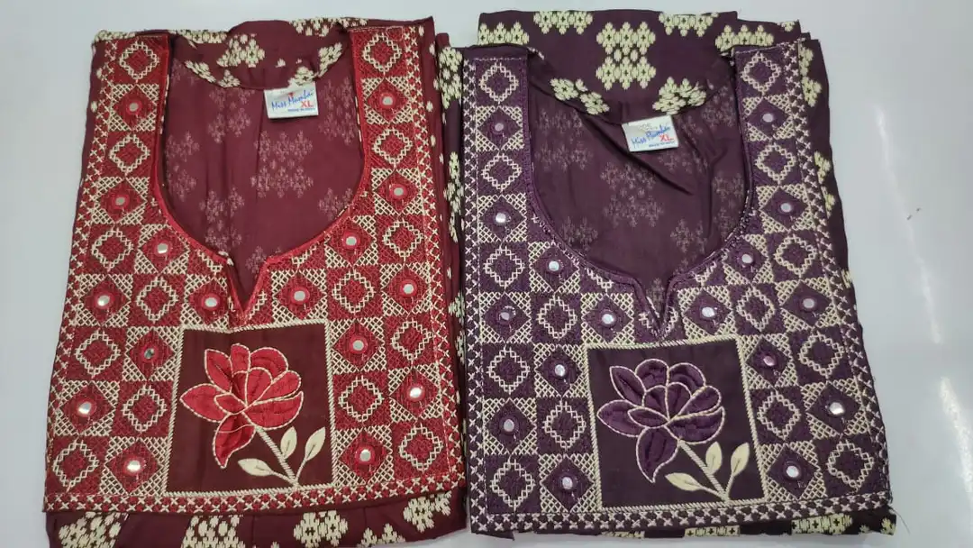 Post image Free size embroidery nighties
😶😶 DM price 
Bulk order only
Minimum 30 pcs