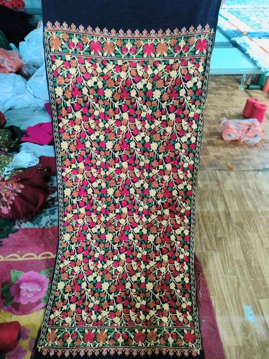 Kashmiri shawla uploaded by Shri bala ji traders on 11/19/2023