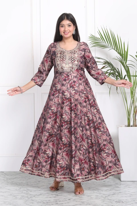 Printed long kurti uploaded by Krishna collections on 11/20/2023