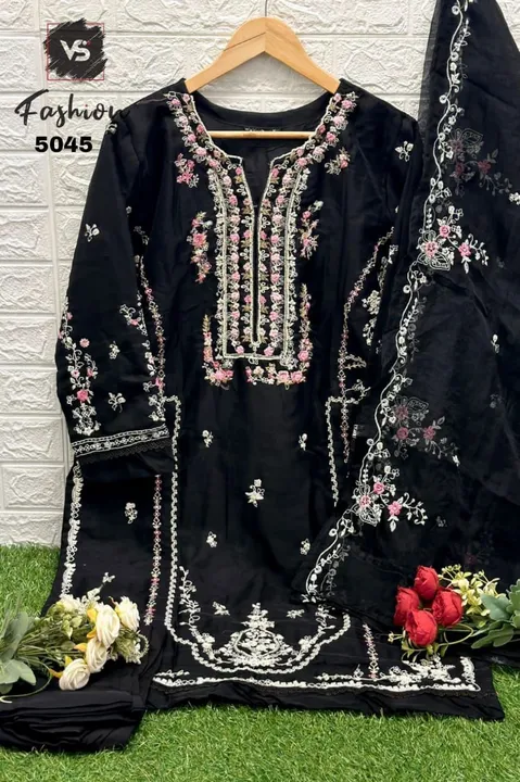 Post image *Vs fashion*
🙏🏻Dear
        Sir/Madam...
Thanks for your support.🤗
🎁Today we are launching Pakistani  Concept... 

     *vs 5045*

      👇🏻Fabric details 👇🏻

👗Top : ORGANZA WITH HEAVY EMBROIDERY &amp; HAND WORK*

👖Bottom  * SILK*

👚inner : SANTOON*

🔺Dupatta :   *ORGANZA WITH EMBROIDERY WORK*

*🔻Price : 💸 1380*

 *Full stiched xl size*

*🚶🏻🚶🏻🏃🏼🏃🏼🏃🏼Hurry up...
📦LIMITED STOCK 📦
🔹book your order fast Limited stock

REGARD
VS fashion