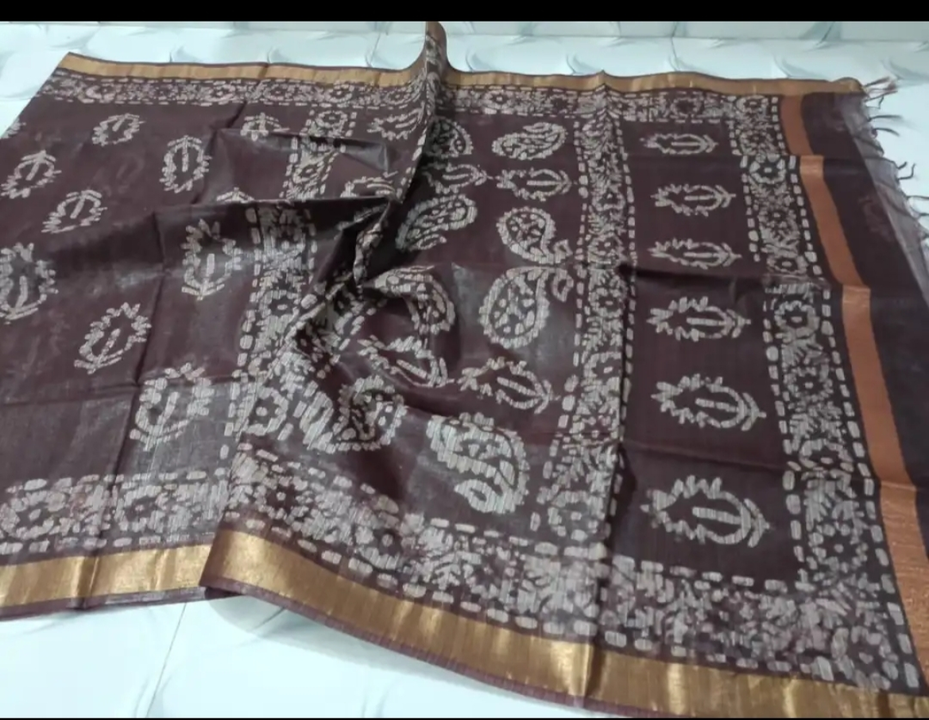 Batik Print Saree book on My contact number 7061152177  uploaded by Weavers gallery on 11/22/2023