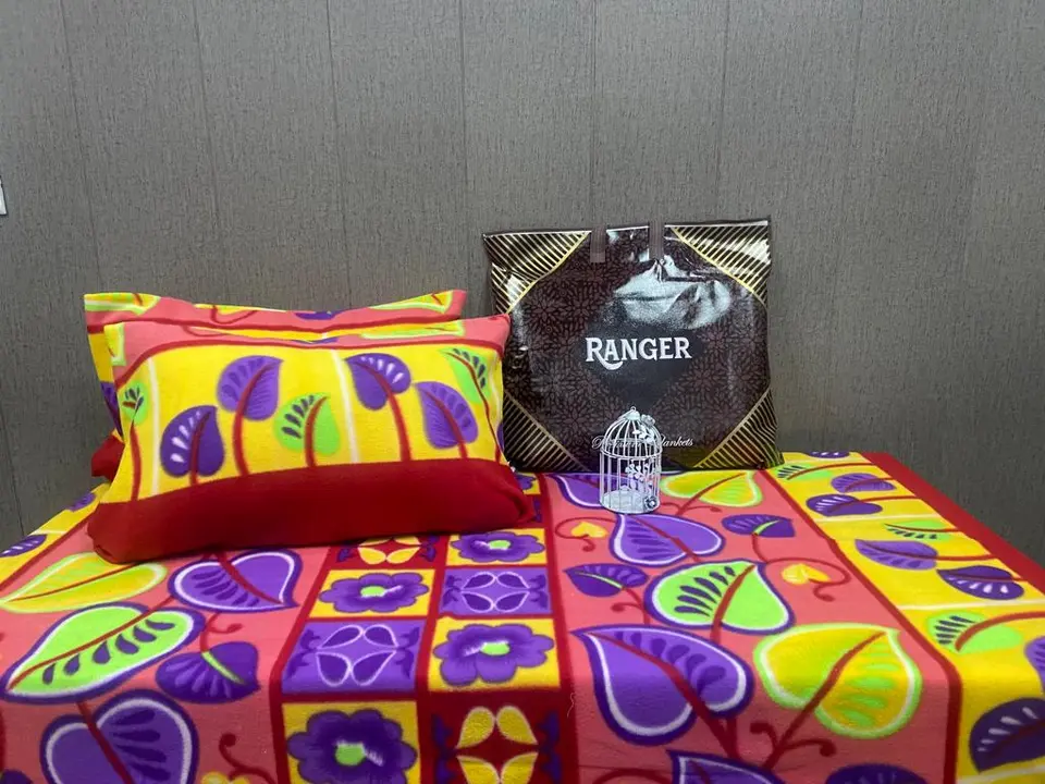 *magnum✨*
*King Size👑Warm Bedsheet Set 1+2*
Size: 90 -108 inches
Fabric: Soft  Polo (Blanket)
Weigh uploaded by Sonya enterprises on 11/22/2023