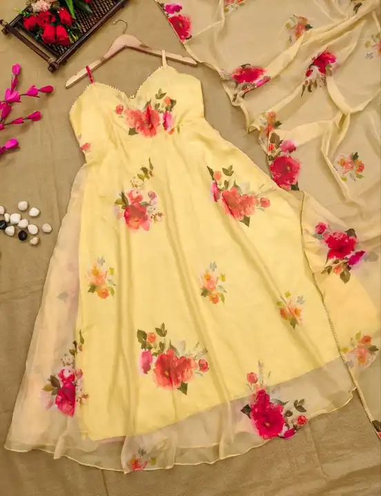 Anarkali gown set uploaded by VINAYAK desinger  on 11/25/2023