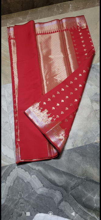 Banarasi diya buti fansy Silik jari sarees  uploaded by M R silk& sarees  on 11/25/2023