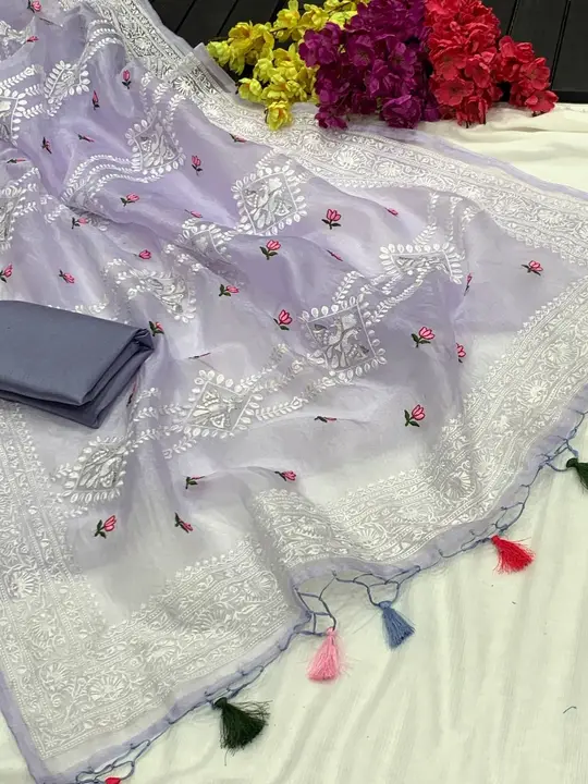 *PEACOCK 🦚* 

Saree Fabric ~ *PURE AND LIGHT ORGANZA*♠️
Saree Length ~ *5.5 METER*💯

Saree Work ~  uploaded by BOKADIYA TEXOFIN on 11/26/2023