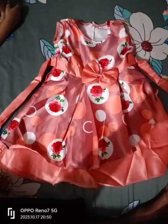 *GIRLS FROCK*

*SIZE 1 TO 6 YEARS MIX*

*DESIGN AND COLOUR MIX*

*PIC 70 ONLY*

*RATE 150 RS*

*BOOK uploaded by Krisha enterprises on 11/28/2023