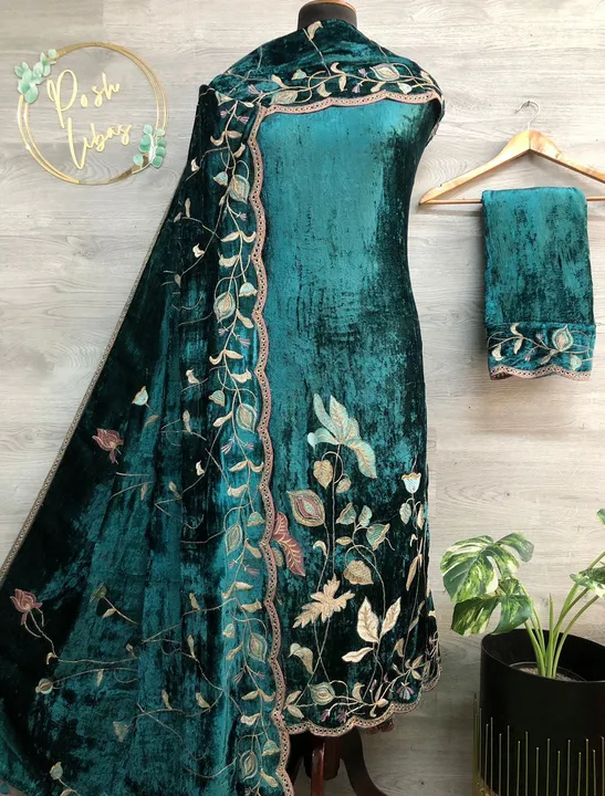 Post image *POSH LIBAS*

*WINTER COLLECTION*

*SHIRT* - PURE VISCOSE VELVET WITH ELEGANT EMBROIDERY DAMAN &amp; SLEEVES+ BUTTONS 

*DUPATTA* - PURE VISCOSE VELVET WITH 
EMBROIDERY+ LATKAN

*BOTTOM* - PURE VISCOSE VELVET WITH EMBROIDERY 

*PRICE - 5550+FREE SHIP*