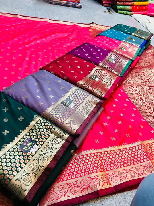 Karishma Scott Border With meena Border Saree
Soft Silk With Heavy Quality Saree
Length  - 6+ meter  uploaded by business on 12/1/2023