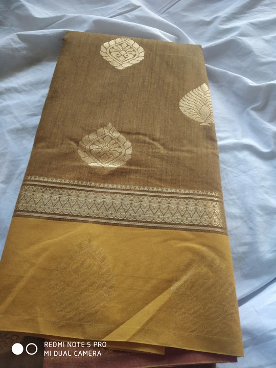 Post image I want 70 pieces of Saree
 at a total order value of 1000. Please send me price if you have this available.