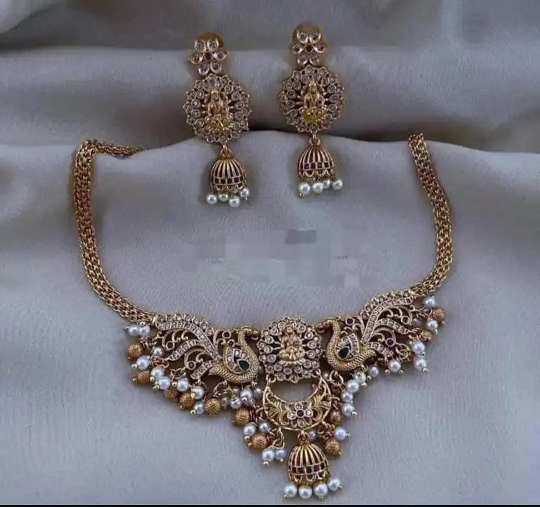 Necklace set  uploaded by Royal Things on 12/1/2023