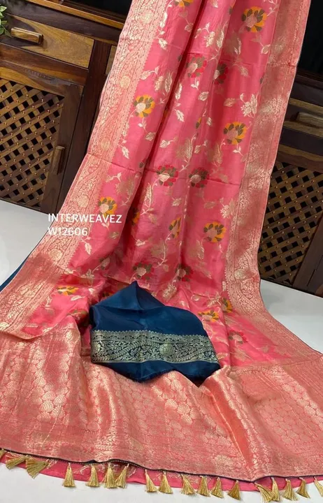Here we come with all time favorite weaved saree that never fails to attract u all🥰

The *rich and  uploaded by business on 12/4/2023