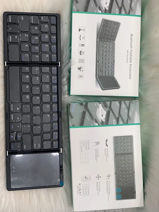 Bluetooth Foldable Keyboard  uploaded by business on 12/4/2023