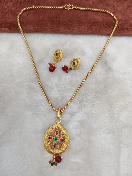 Post image Antique Copper Chain Pendant Set ( Rajwadi Polish ) Premium Quality. For More Details Contact  us : +919987529600

Whatsapp : https://wa.me/919987529600