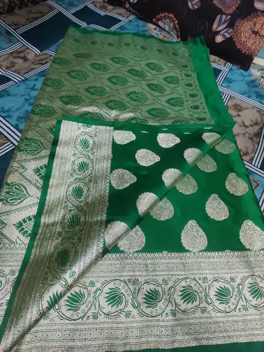 Warm silk saree uploaded by business on 12/8/2023
