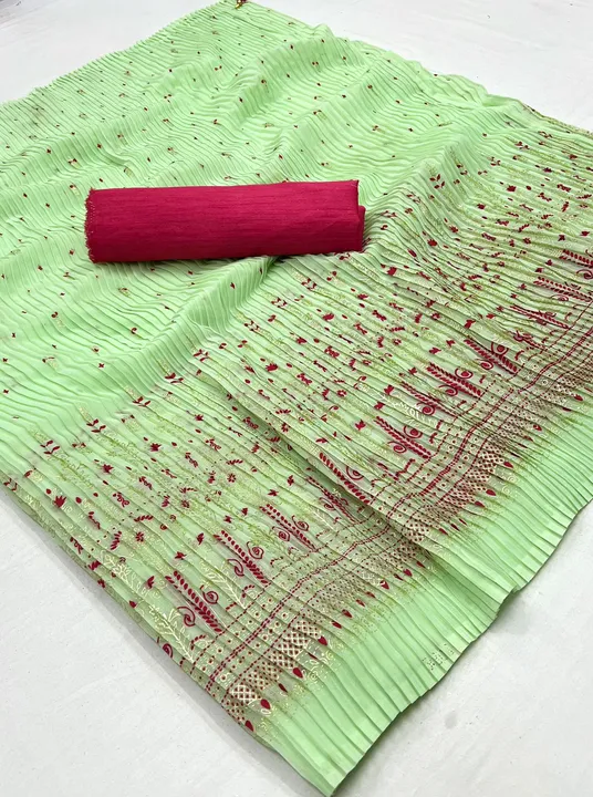 Georgette crush saree uploaded by SAURYA LIFE STYLE on 12/10/2023