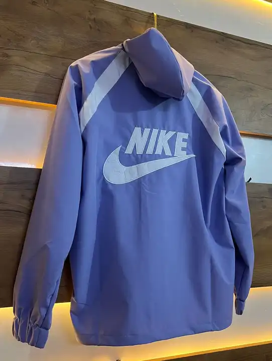 Nike Hoodie uploaded by Handycart on 12/10/2023