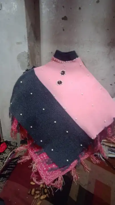 Post image मुझे Women sweater के 11-50 पीस ₹1000 में चाहिए. अगर आपके पास ये उपलभ्द है, तो कृपया मुझे दाम भेजिए.