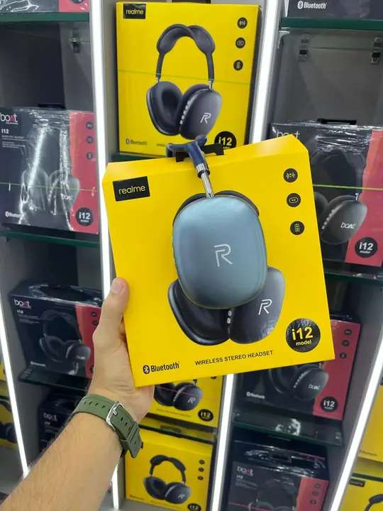 Realme headset uploaded by business on 12/11/2023