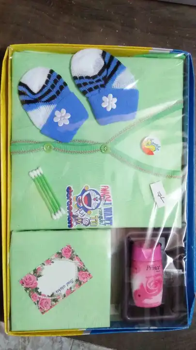 Infant baby gift set  uploaded by Tanvi enterprises on 12/12/2023