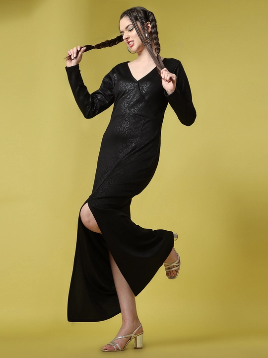 Black V-Neck Slit Embossed Print Bodycon Dress uploaded by VAIDEHI SUPER STORE VAIDEHI SUPER STORE on 12/13/2023