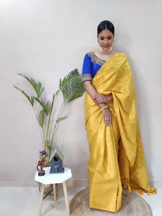 Saree uploaded by Taha fashion from surat on 12/14/2023