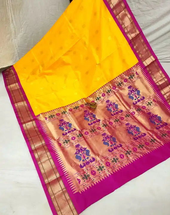 Pure silk handloom paithani  uploaded by SAMARTH PAITHANI WHAT'S UP 8087211077 on 12/14/2023