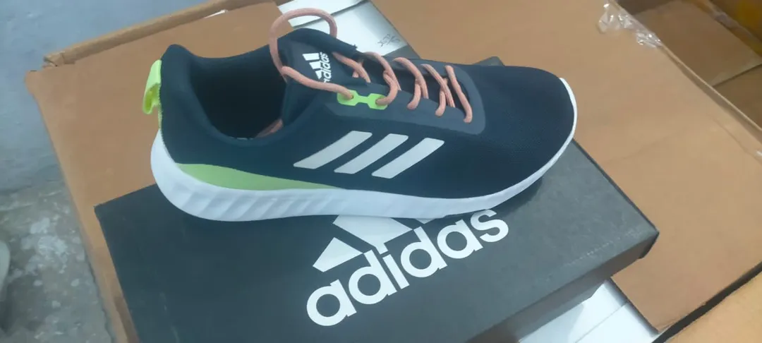 Adidas orginal shoes uploaded by Jehovah sports wholesale on 12/15/2023