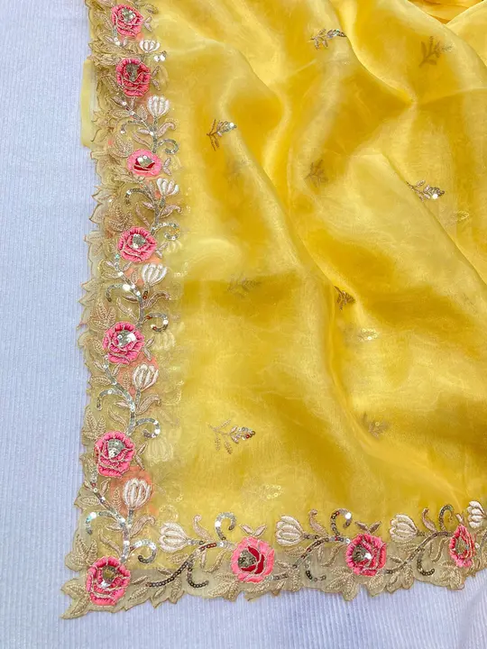 _New Launch_
IV 
*Titan Yellow Sarees*

🥻Saree Fabric - Soft Organza 

🛍Blouse - Mono  Banglory

5 uploaded by business on 12/15/2023