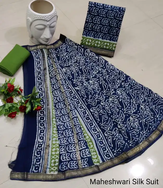 Maheshwari silk suit  uploaded by The print house  on 12/16/2023