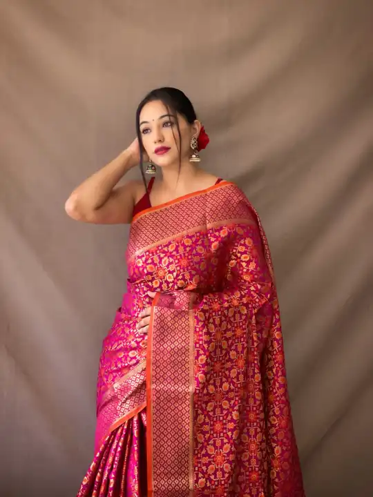 Pink Gold-Toned Zari Silk Blend Patola Saree with Unstitched Blouse uploaded by VAIDEHI SUPER STORE VAIDEHI SUPER STORE on 12/18/2023