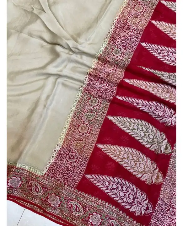Banarasi Saree uploaded by Juwairiya Fabrics on 12/21/2023