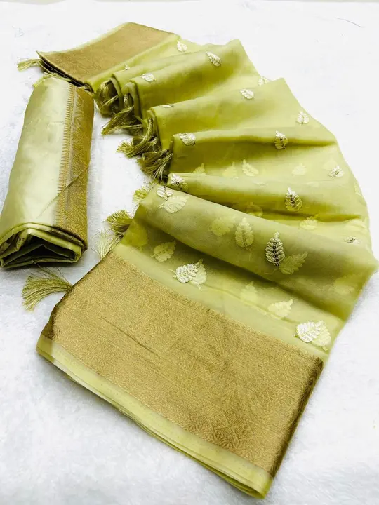 launching New 💃🏻 lehariya  😘Maxy gown with dupatta and pent 👠*


💃🏻🎁🌹🎂🫅🏼👩🏻‍🎤🙎🏻‍♀️💁 uploaded by Divya Fashion on 12/21/2023