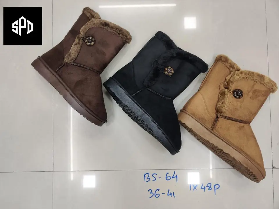 Ladies uggs boots  uploaded by Padangan shoe center on 12/23/2023