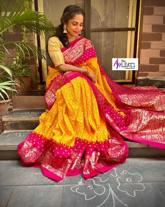 *Most Trending Crush Dola Saree*

Fabric: *Pure Soft Crush Dola Sarees With Pochampally Design With  uploaded by Divya Fashion on 12/28/2023