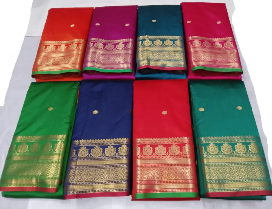 Monika Buty / karishma aanchal saree 
Length- 6 mtrs with Blouse
Color - 8
Set     - 8
 uploaded by H.A Traders on 12/28/2023