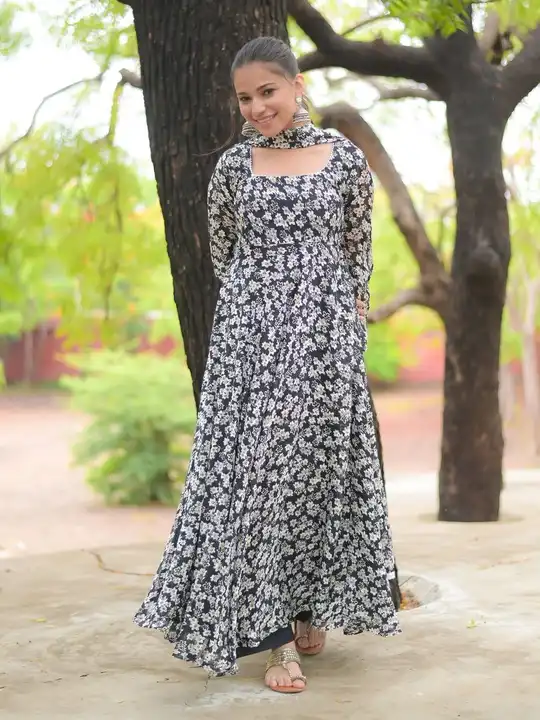 Design number 065

 Black and white flower gown🤍🖤

Classic Dress Are Delightful And This Easy To W uploaded by Divya Fashion on 12/30/2023