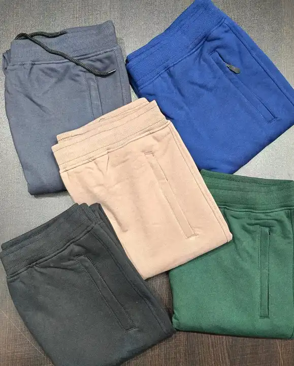 Cotton Loopknit Trackpant 🔥

Price - /-
Size - M,L,XL,XXL
Fabric - Cotton Loopknit 
GSM - 260
Co uploaded by Shubham garments on 12/31/2023