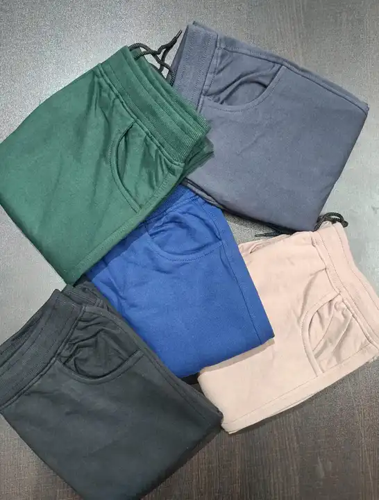 Cotton Loopknit Trackpant 🔥

Price - /-
Size - M,L,XL,XXL
Fabric - Cotton Loopknit 
GSM - 260
Co uploaded by Shubham garments on 12/31/2023