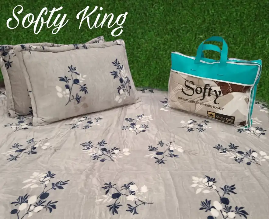 *Softy King✨*
*King Size👑Warm Bedsheet Set*
 uploaded by Sumit Wholesale Trader on 1/5/2024