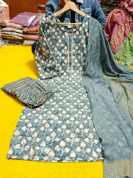 D Capsul print rayon fabric kurti pant dupatta  uploaded by Kabir Fashion World on 1/8/2024