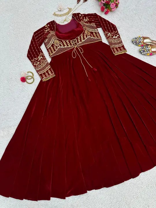 Velvet lehngha  uploaded by MAHADEV FASHION on 1/10/2024