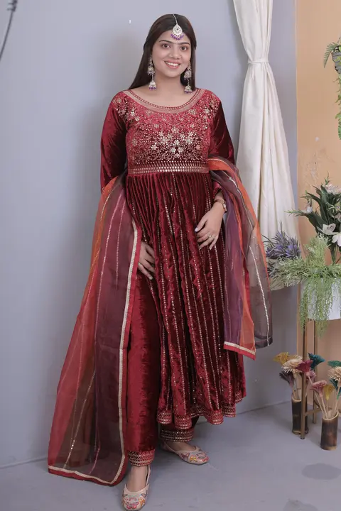 Gown uploaded by Taha fashion from surat on 1/11/2024