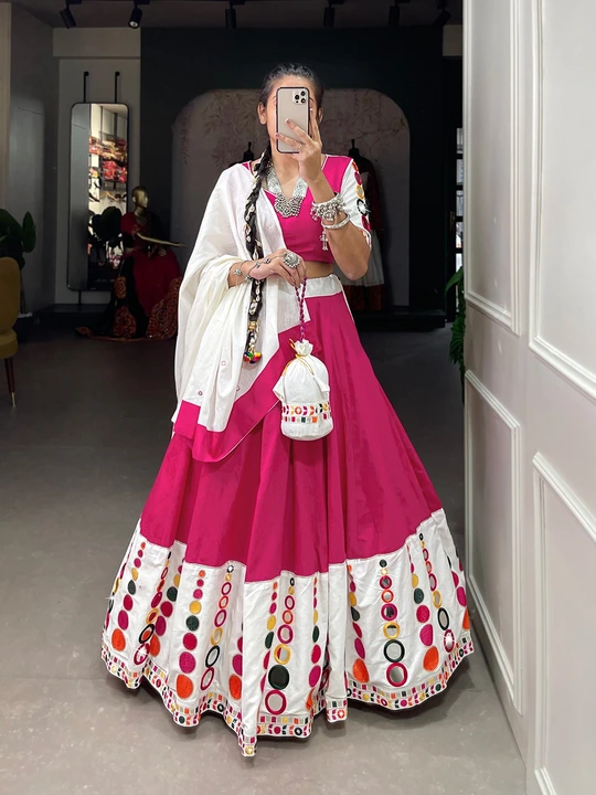 Traditional lahenga, trending lahenga  uploaded by Maa Karni Fashion on 1/12/2024