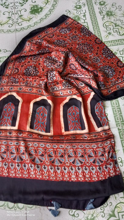 Post image Stol
Ajrakh HAND BLOCK PRINT
Natural daying 
Modal silk stol
Handmade tassels 
https://wa.me/+917600502285