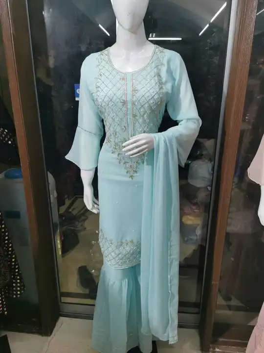 Post image I want 50+ pieces of Kurta set at a total order value of 50000. I am looking for Is trha ke hand work wale Garara set pant set Goregette me toh contact kare . Please send me price if you have this available.