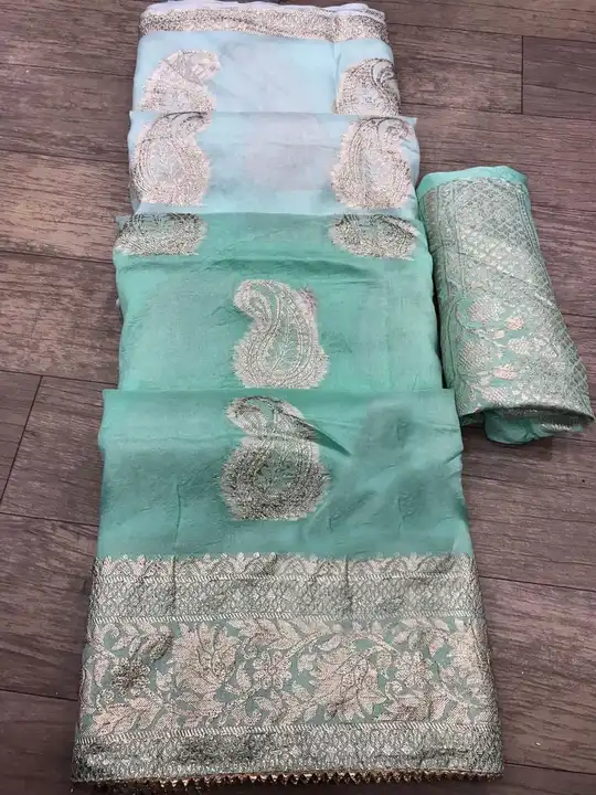 *ALWAYS STAY TUNED WITH THE TREND BCOZ WE ARE TREND SETTERS*  Pure Russian Silk Saree With Zari Weav uploaded by Marwadi Businessmen on 1/13/2024