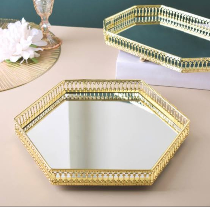 Jewelry Dish Tray Vanity Trinket Plate Mirrored Holder Decor Gold

 uploaded by Neumark impex on 1/18/2024