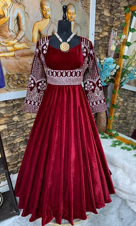 Post image *VLM*LUNCHING NEW ĐĚSIGNER PARTY WEAR LOOK  GOWN WITH EMBROIDERY  WORK AND FANCY KOTI*

    🧵 *FABRICS DETAIL* 🧵

👗 *GOWN FABRIC* :HAVY VISCOS VELVET  WITH MICRO COTTAN ANARKALI GOWN

👗 *GOWN INNER* : MICRO COTTON 
👗 *GOWN SIZE* : *M(38),L(40),XL(42),XXL(44)*
          *(FULLY STITCHED)*

👗 *GOWN LENGTH* : 52  INC
👗 *GOWN FLAIR * :  *4.5 MTR*
      *  (FULL STICHED)*

           *BLUSE( KOTI)*
👗 *BLUSE( KOTI)* :HAVY VISCOS VELVET WITH MICROCOTTAN WITH EMBRODARY WORK 

👗 *BLUSE( KOTI SIZE)* 42 TO 44 FREE SIZE
           *( FULL STICHED )*

        👉*RATE :-1099/-*👈

🎊💕*SAHI DAM*💕🎊
🎊👌*SAHI  QUALITY*👌🎊